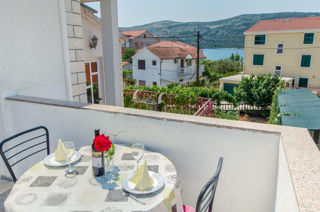 Apartments Mala Dalmacija Poljica  ภายนอก รูปภาพ